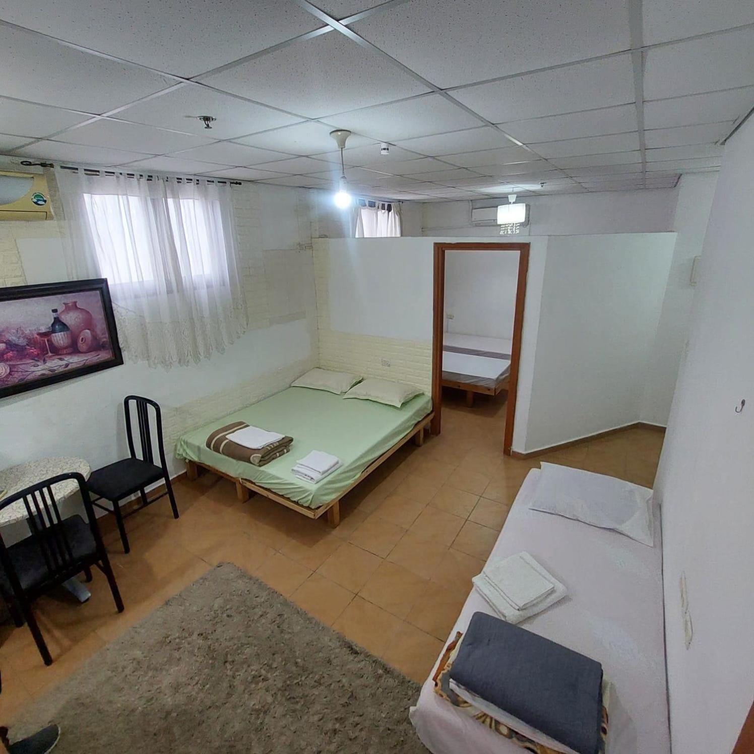 Star Guest- House Hotel Or Yehuda Exterior photo